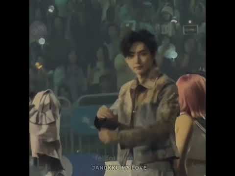 Jangkku crumbs at SBS GAYO DAEJEON #jangkku #장꾸즈 #sunghoon #wonyoung #ive #enhypen #fyp #fypシ゚viral