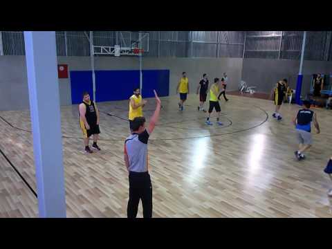 Progressive League: Aegina Bulls - TroLLakerS  64-50