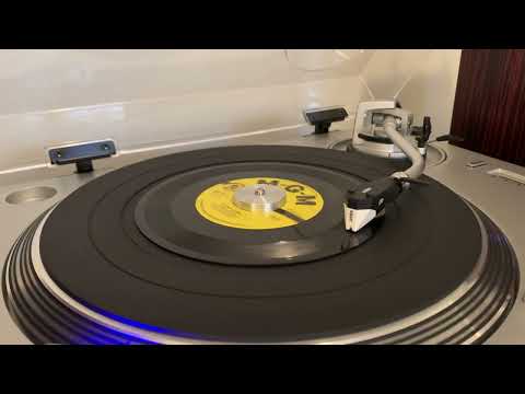 Connie Francis “Stupid Cupid” 45 RPM “1958”