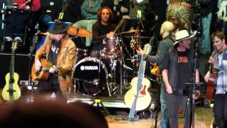 Neil Young - Who&#39;s Gonna Stand Up with Eddie Vedder - Bridge School (October 25, 2014)