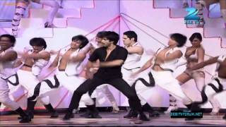 Download lagu Shahid Kapoor ´s  Zee Cine Award Performance HD mp3