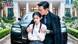 Om haar vader te redden, opende de 18-jarige het autodeur van haar vader. Een kus zorgde ervoor dat de 40-jarige professor haar elke nacht weer begeerde!