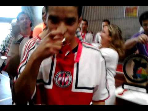 RECEBENDO A  MEDELHA