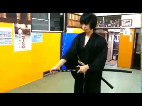 "Jippo (十方)" using "ōdachi (大太刀) "