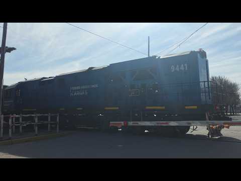 [8K] Tren cargado de NCA con la CRRC Qishuyan CDD-5A1 9441 pasando por Marcos Juárez!!!!!!