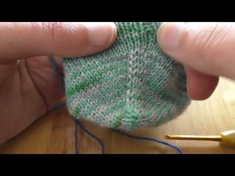 The Nerd Knits - Techtalk - Alvar Socken - Vertikale Streifen hochhäkeln