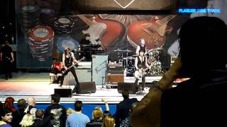 The French Song (Live Intro) - Joan Jett and the Blackhearts