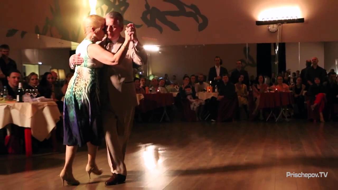 Alfredo Juan Alonso &amp; Maria Silvia Mucci, Alfredo de Angelis   Mi Novia de Ayer Floreal Ruiz, 19