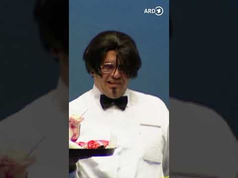 Angela Merkel lehnt auf dem Parteitag Eisbecher von Hape ab | Hape Kerkeling: Total normal