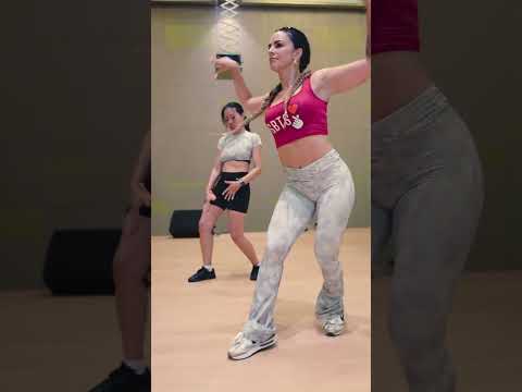 Vanessa Lacedonia Salsa Demo SBTS 2023 Salsa Bachata Temptation Singapore