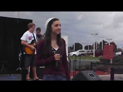 Kaylie Dotson singing Wide Open Spaces (cover)