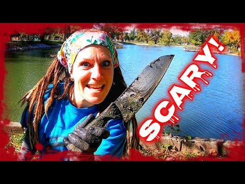 ⚠WARNING⚠ SCARY Day Magnet Fishing in EAST ST LOUIS Many Weapons Found