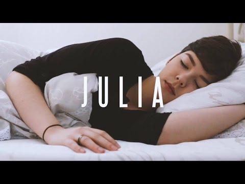 Picnic - Julia  [Official Video]