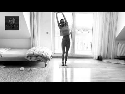 Chandra Namaskara Tutorial / Moon Salutation for increasing Intuition and Creativity