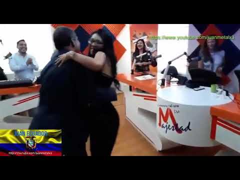 RAFAEL CORREA BAILANDO SALSA "FANDANGU MUJRUKU"