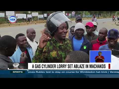 Vehicles set a blaze by protestors in Ukambani following demands of change in leadership