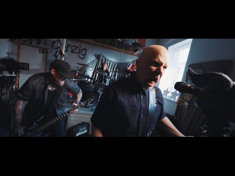 Apulanta - Kämmenen kuva poskeen (Official Music Video)