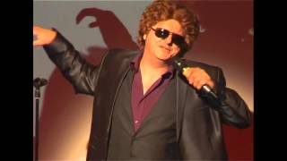 Darren Alboni is Mick Hucknell Mick Hucknell Tribute