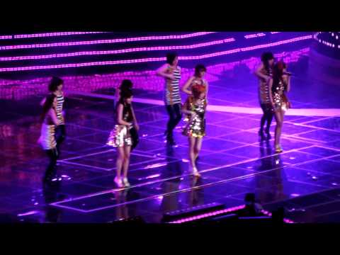120512 SNSD TAETISEO - BABY STEPS @ DREAM CONCERT 2012