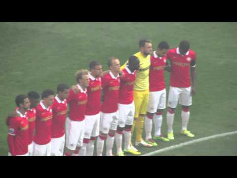 Feyenoordfans verstoren 1 minuut stilte