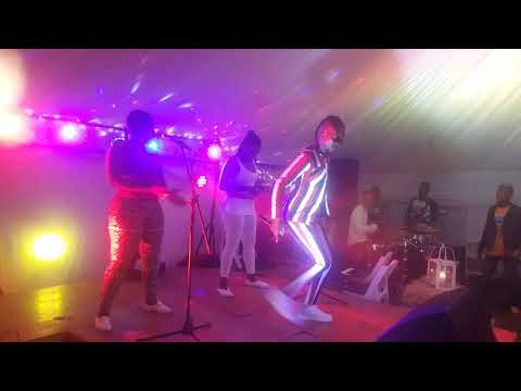 Desolo B @ vip band first show of 2019