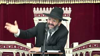 הקבה נמצא איתנו | שיחת השבוע | הרב מיכאל מזוז (הרב דניאל זר) - התמונה מוצגת ישירות מתוך אתר האינטרנט יוטיוב. זכויות היוצרים בתמונה שייכות ליוצרה. קישור קרדיט למקור התוכן נמצא בתוך דף הסרטון