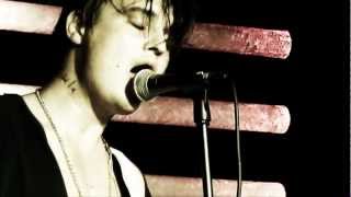 Pete Doherty - Twist and Shout (The Isley Brothers cover) Rome - XS Live - 13-09-12 (GLasstudios71)