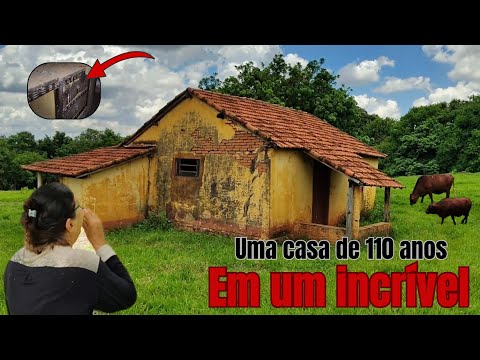 encontramos uma  casa de 110 anos em um lugar incrível e lá dentro tinha uma