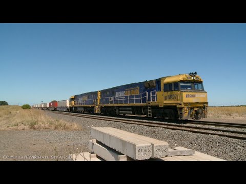 6MP4 Pacific National / TOLL Container Freight Train (8/1/2021) - PoathTV Australian Railways