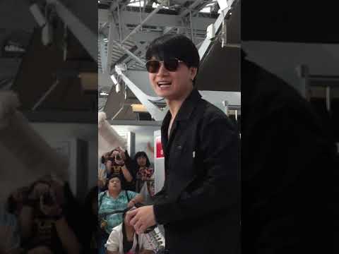 130419 Krist @ airport