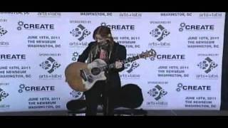 Arts+Labs CREAYE 2011 - Suzanne Vega sings "Solitaire"