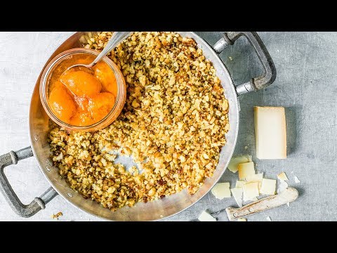 Recipe: Maluns (slow-fried potatoes) with apricot sauce | FOOBY