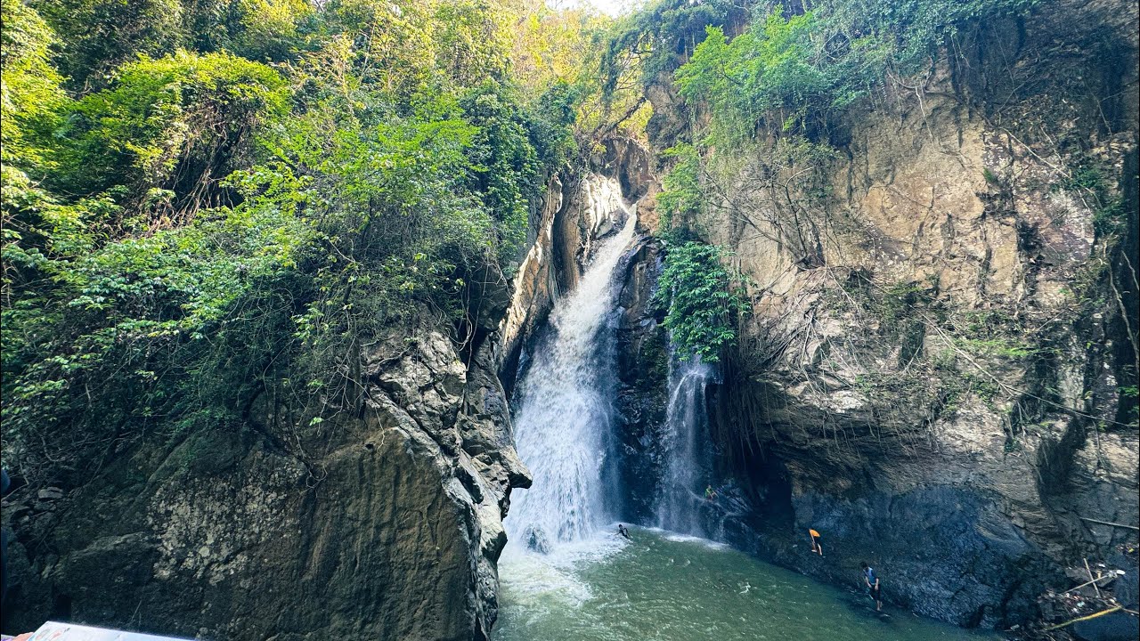 Namtok La-ong Rung (Rainbow Waterfall)