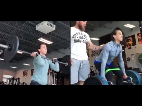 Joanna Jedrzejczyk training for UFC 223 | Training World