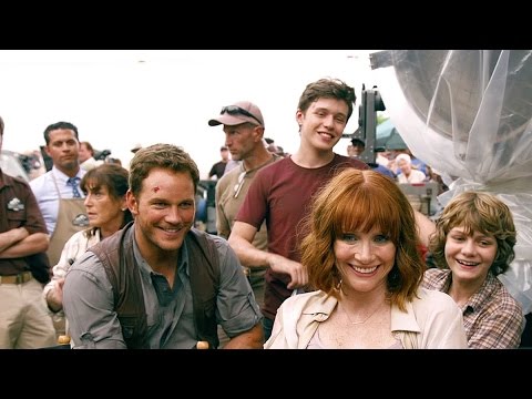 Jurassic World / Featurette "Bienvenue à Jurassic World"