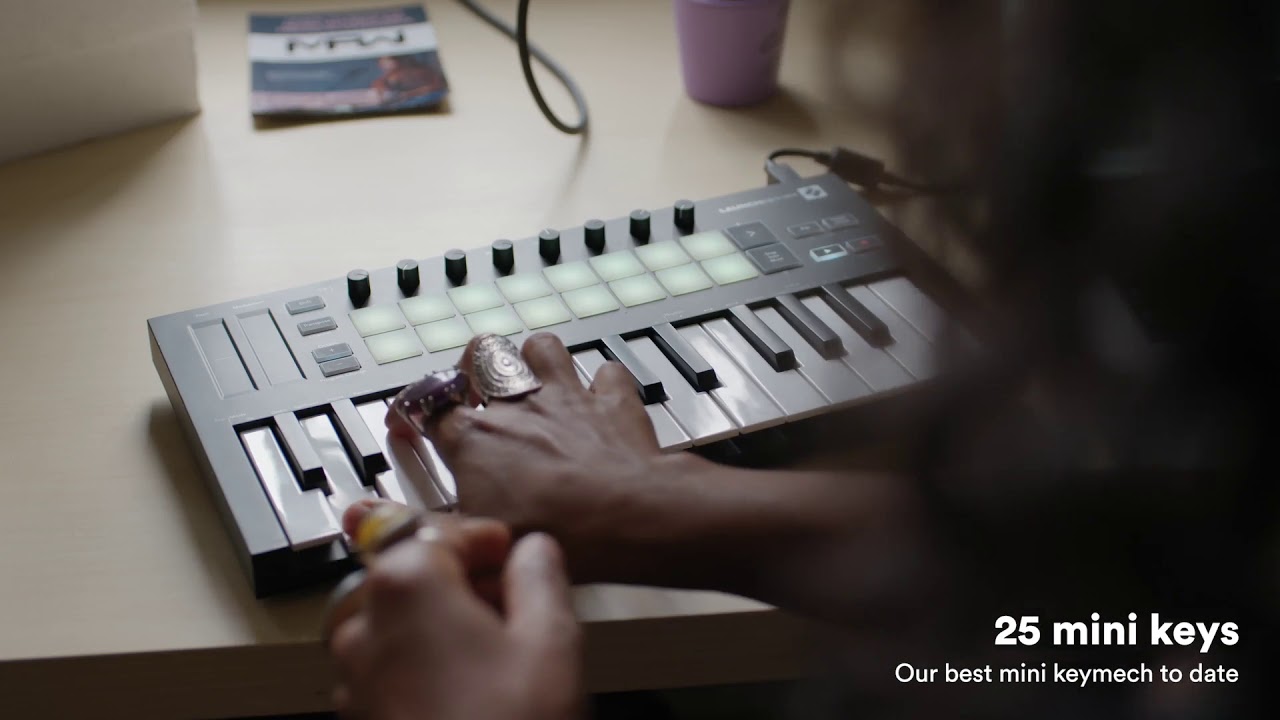 Novation Contrôleur clavier Launchkey Mini MK3