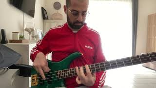 Video thumbnail for (search for the perfect sound) Hysteria - muse bass effect - bass collection nanyo sb330 by Monteforte Valerio