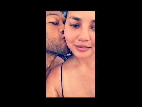 download lagu mp3 mp4 Chrissy Teigen Snapchat, download lagu Chrissy Teigen Snapchat gratis, unduh video klip Chrissy Teigen Snapchat