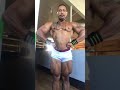 Muscle worship gigant legs