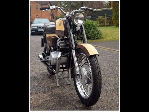 (NOW SOLD) FOR SALE £3,000 - 1975 Jawa CZ250 Sport with incredibly - ONLY 801 MILES!!! (1,300 km's)