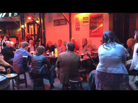 Ireland music session Dublin O'Donoghue's pub