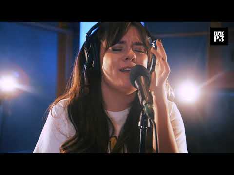 Emelie Hollow  - Burning Bridges (Cover)