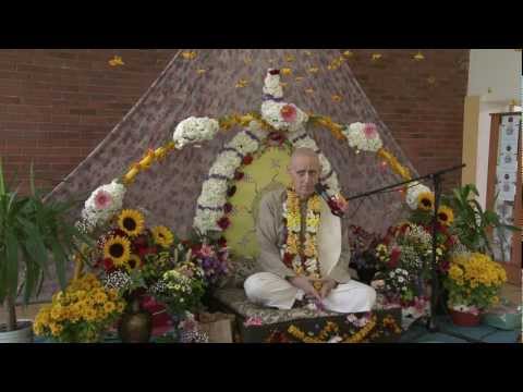 2011.10.22. Vyasa Puja part 3 Offerings HG Sankarshan Das Adhikari - Kaunas, Lithuania