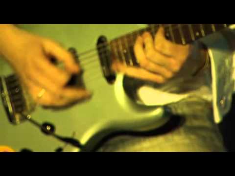 Edda koncert- Alapi István szólója.avi