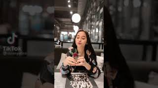 Download lagu VIRAL! Perempuan yang diduga pacar baru niko al hakim (mantan suami rachel vennya) mp3