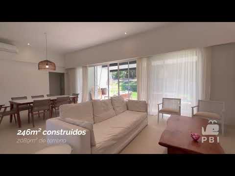 Video de YouTube - Casa en Venta de 5 dormitorios con  Piscina en Laguna del Sauce, Maldonado