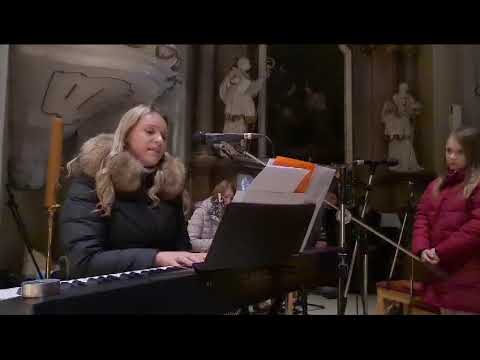 Ivetka - Spievaný ruženec / Velebí moja duša Pána