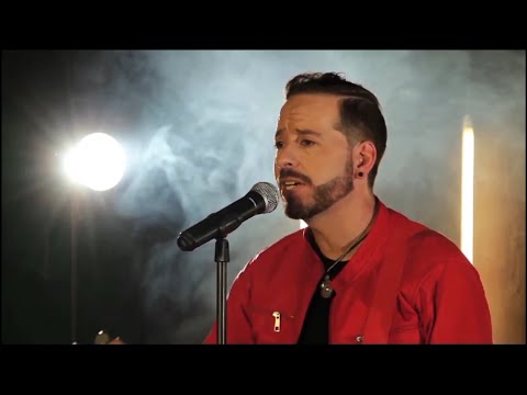 Sebastián García / COMO DUELE EL FRIO