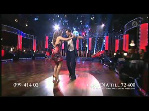 Claudia Galli och Tobias Wallin - salsa - Let’s Dance (TV4)