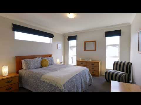 103 Centaurus Road, Huntsbury, Christchurch, Canterbury, 2房, 1浴, House